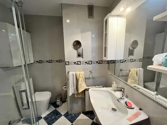 Flat for rent in Avenida Santa Marina, 27, Santa Marina Bathroom of Flat for rent in Badajoz Capital with Air Conditioner, Terrace and Balcony