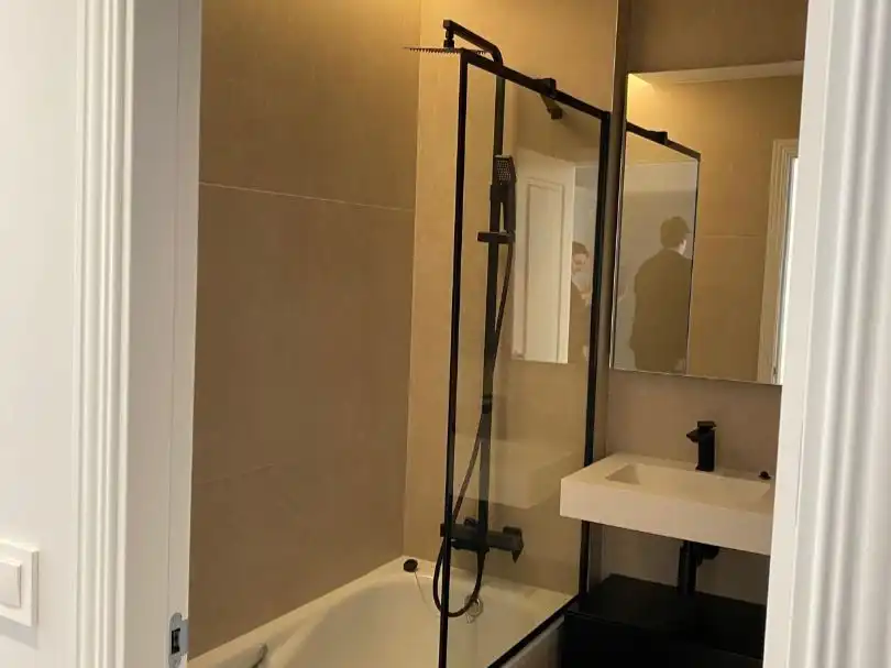 Piso en venta en Calle de Fernández de la Hoz, 30, Almagro Baño de Piso en venta en Madrid Capital con Aire acondicionado y Terraza