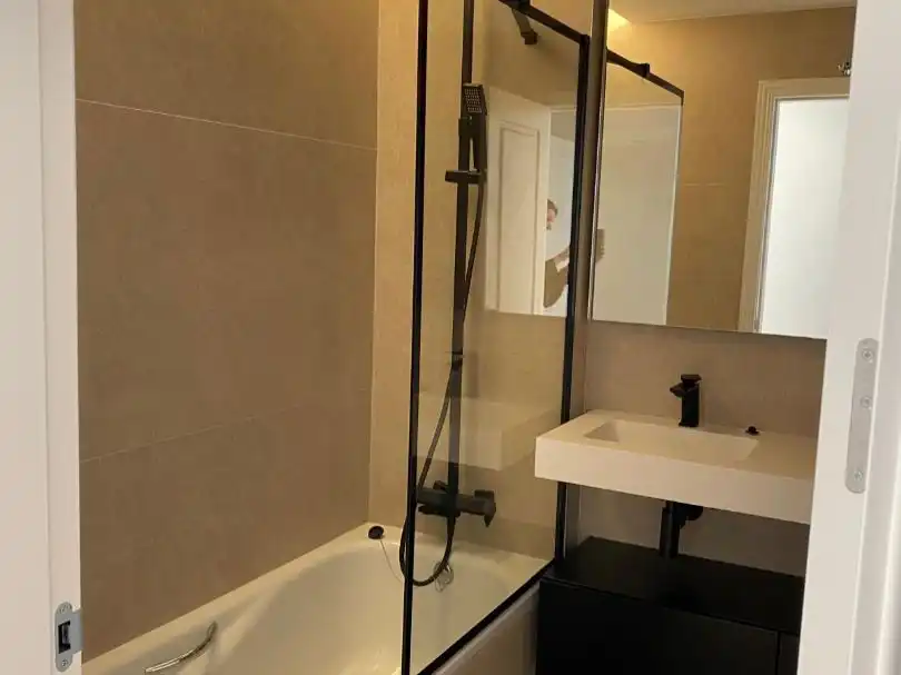 Piso en venta en Calle de Fernández de la Hoz, 30, Almagro Baño de Piso en venta en Madrid Capital con Aire acondicionado y Terraza