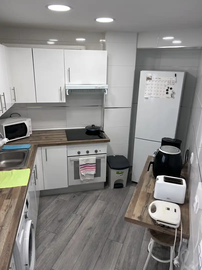 Küche von Wohnung zum Verkauf in Salamanca Capital mit Balkon