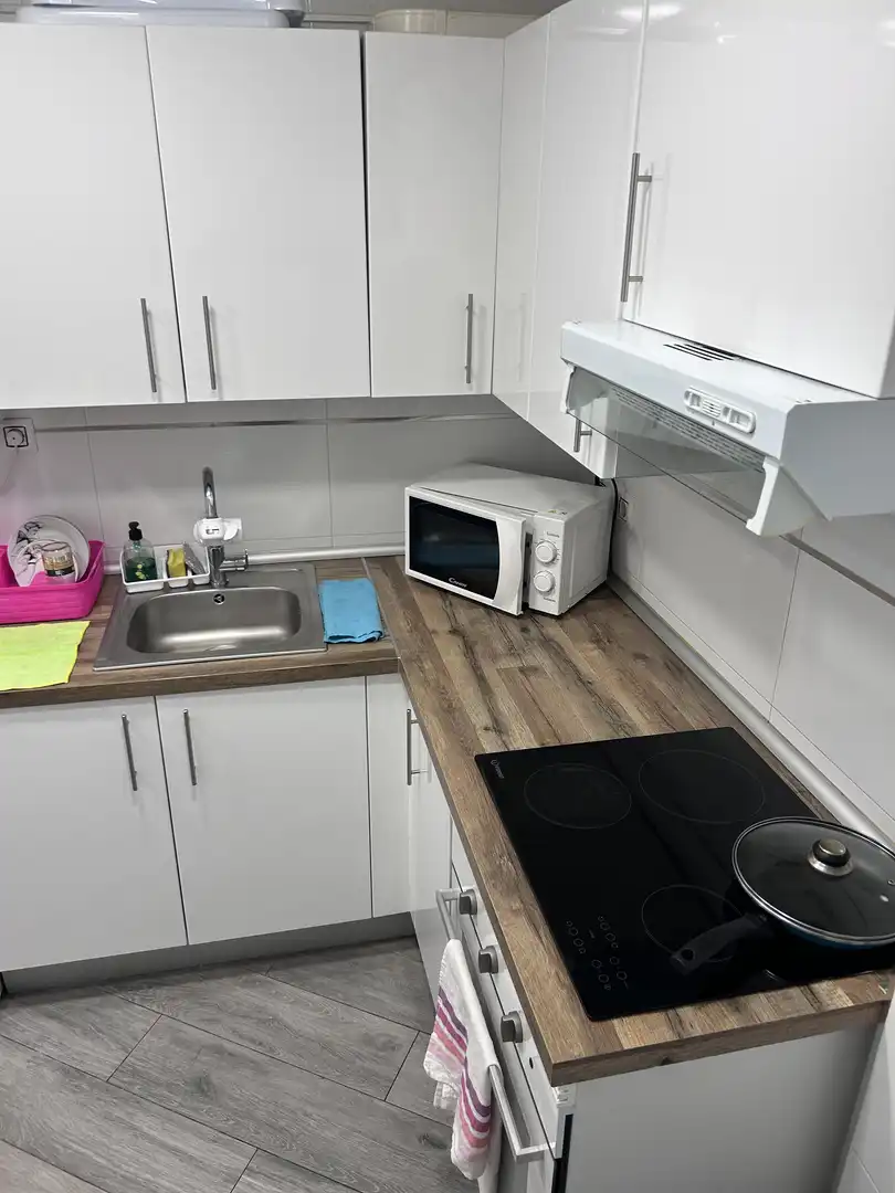 Küche von Wohnung zum Verkauf in Salamanca Capital mit Balkon
