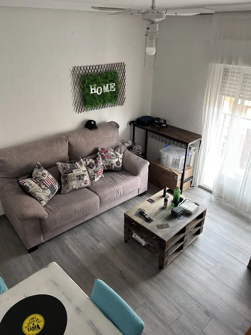 Wohnzimmer von Wohnung zum Verkauf in Salamanca Capital mit Balkon