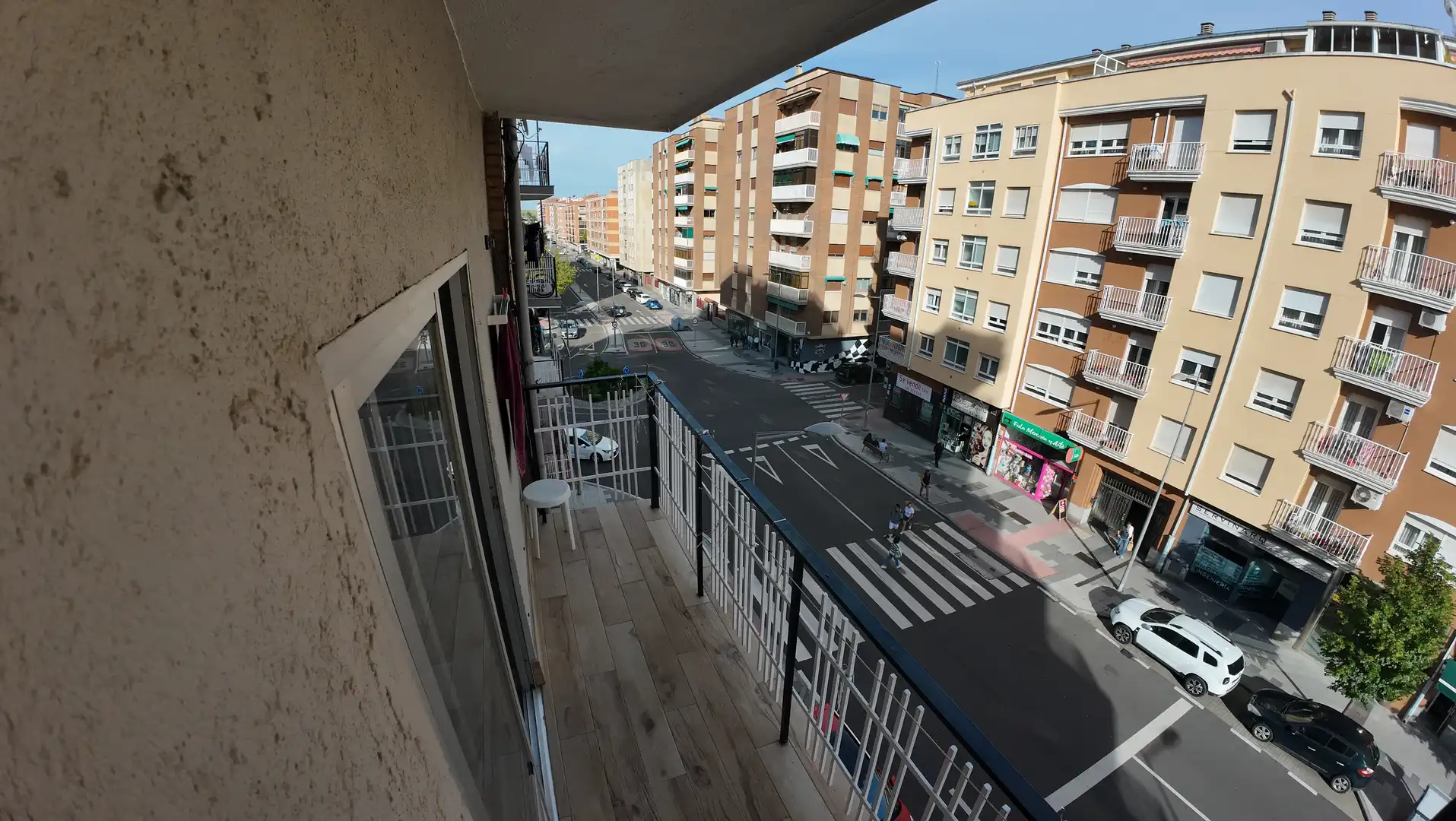 Außenansicht von Wohnung zum Verkauf in Salamanca Capital mit Balkon