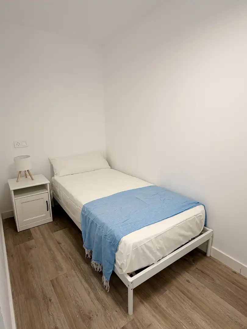 Habitación en Calle Jaime Segarra, 38, Carolinas Bajas Habitación en Calle Jaime Segarra, 38, Carolinas Bajas