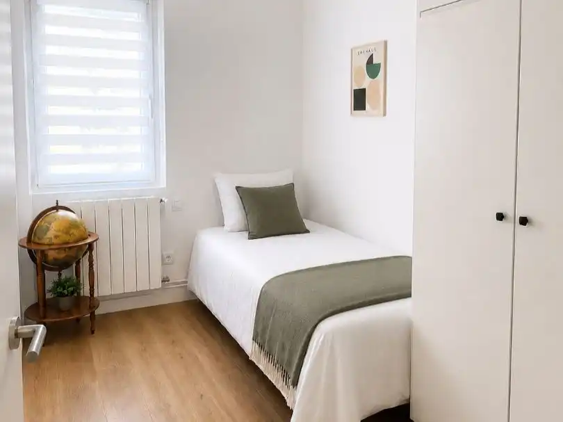 Piso en venta en Calle Los Indianos, 7, Numancia - San Fernando Habitación de Piso en venta en Santander