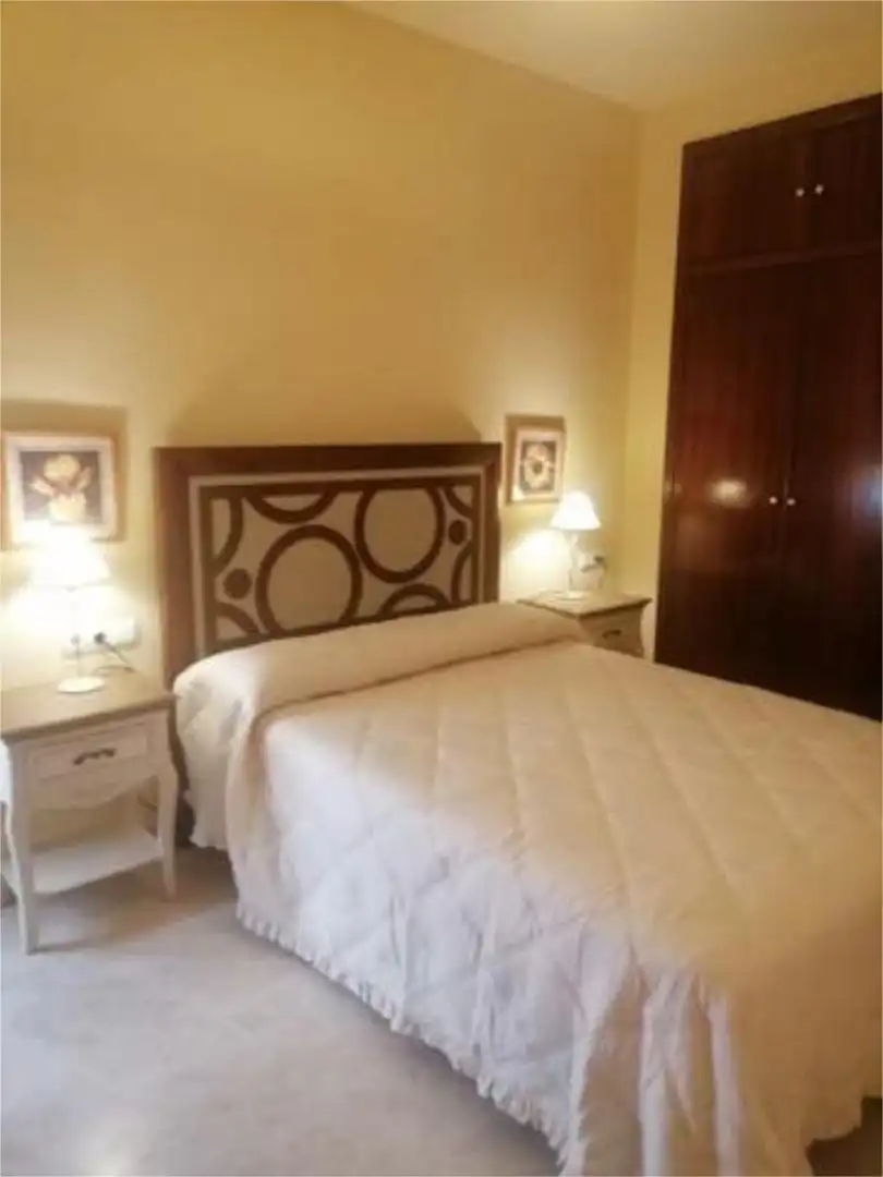 Wohnungen zur Miete in Ciudad Jardín - Zoco Schlafzimmer von Wohnungen zur Miete in Córdoba mit Heizung und Möbliert