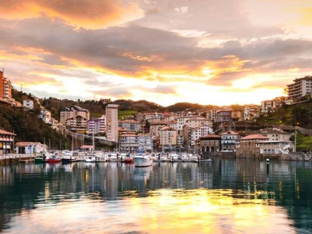 Piso en Alquiler en Erdiko Kalea, 6 en Mutriku