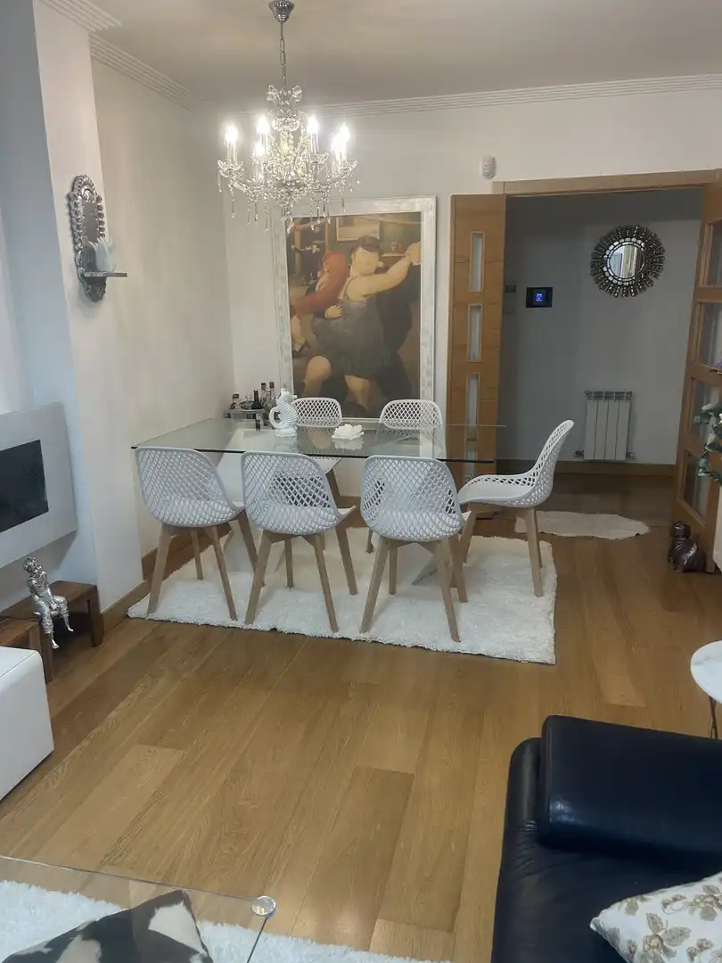Piso en venta en Fatima Etorbidea, 3, Erandio Comedor de Piso en venta en Erandio con Aire acondicionado, Calefacción y Jardín privado