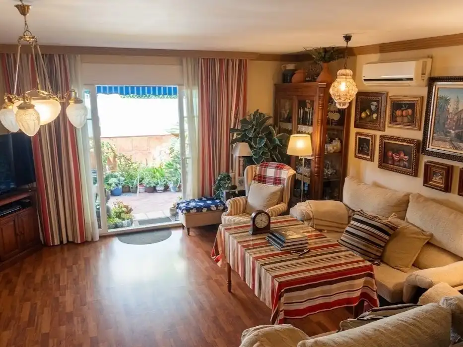Detached homes for sale in Calle Castilla, 12, Cruz de Humilladero Detached homes for sale in Calle Castilla, 12, Cruz de Humilladero