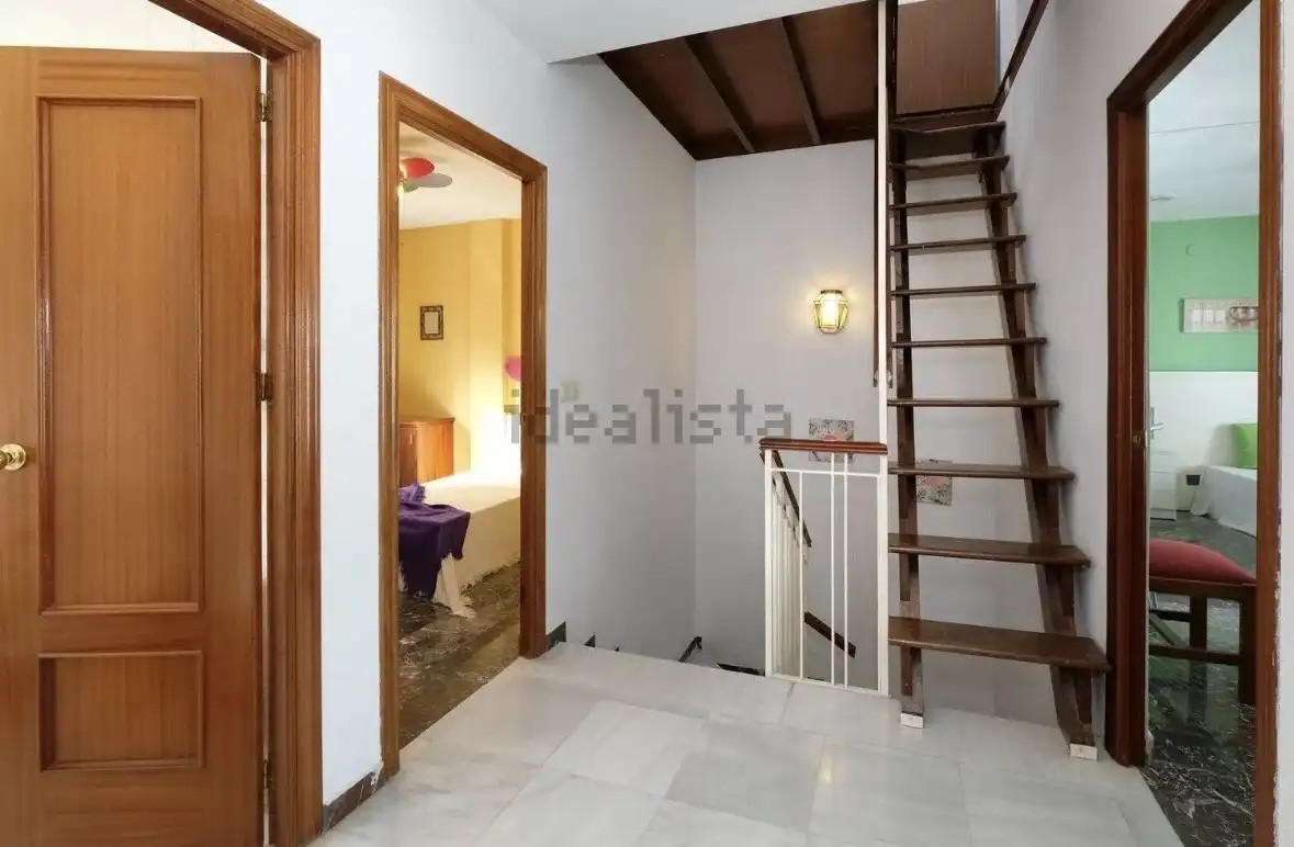 Einfamilien-Reihenhaus zum Verkauf in Calle Felix Rodriguez de la Fue, 12, Barrio de Zaidín Einfamilien-Reihenhaus zum Verkauf in Granada Capital mit Klimaanlage, Terrasse und Balkon