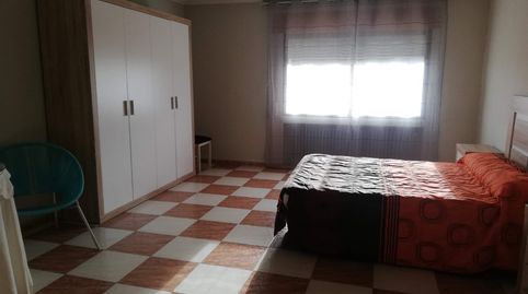 Apartamento de alquiler en Camino de las Huertas, 2, Miralvalle - Av. Virgen del Puerto - La Data, Plasencia - imagen 5 Foto 5 de Apartamento de alquiler en Camino de las Huertas, 2, Miralvalle - Av. Virgen del Puerto - La Data, Plasencia