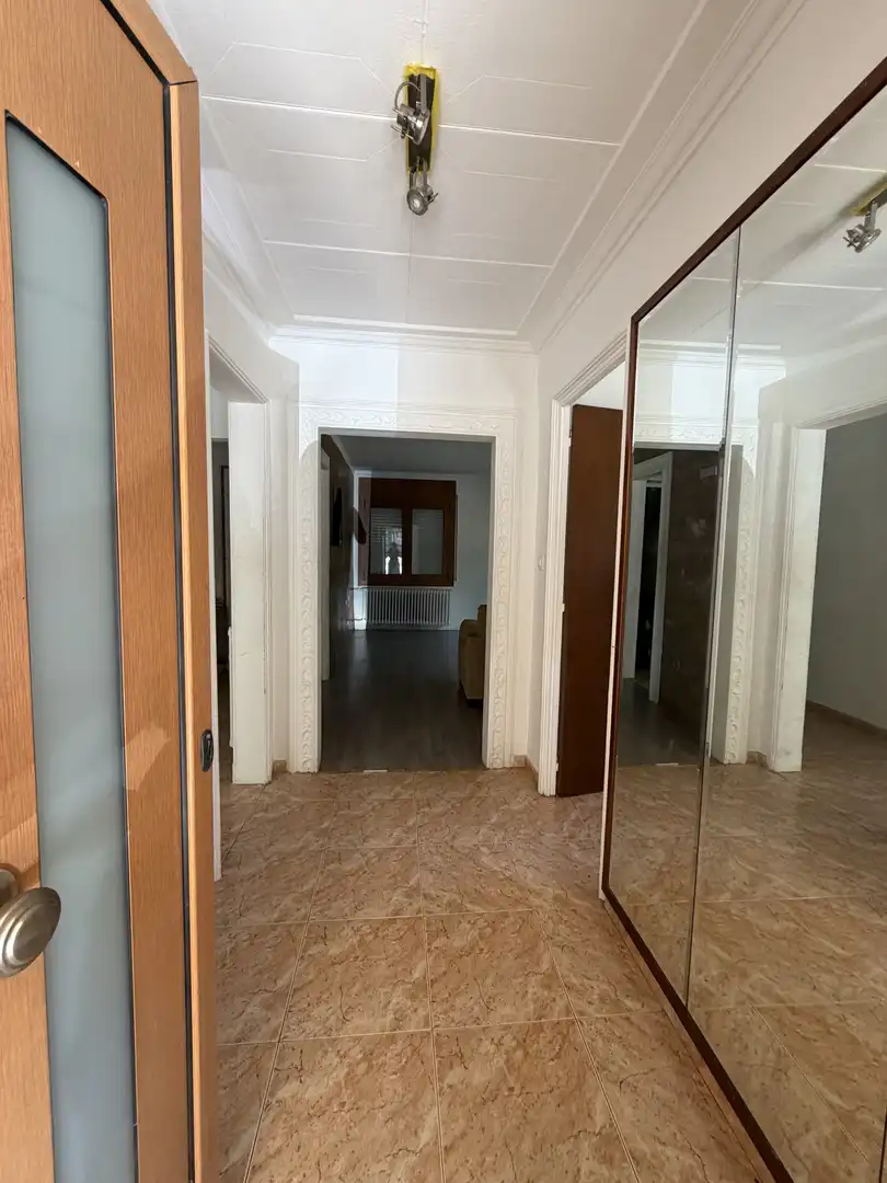 Casa o chalet en venta en Passeig de Sant Joan Bosco, 10, Pont Major - Pedret - Campdorà Casa o chalet en venta en Girona Capital con Terraza y Balcón