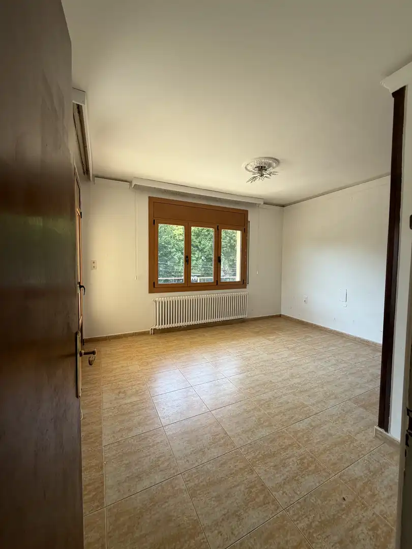 Casa o chalet en venta en Passeig de Sant Joan Bosco, 10, Pont Major - Pedret - Campdorà Habitación de Casa o chalet en venta en Girona Capital con Terraza y Balcón