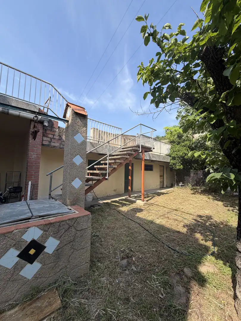 Casa o chalet en venta en Passeig de Sant Joan Bosco, 10, Pont Major - Pedret - Campdorà Vista exterior de Casa o chalet en venta en Girona Capital con Terraza y Balcón