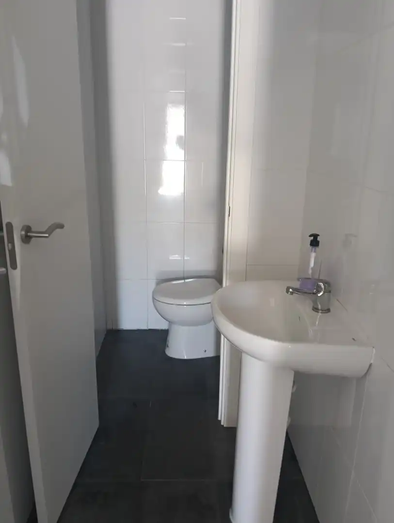 Local en venta en Plaza Francisco Vera, 3, Valdepasillas - La Paz - Huerta Rosales Baño de Local en venta en Badajoz con Aire acondicionado