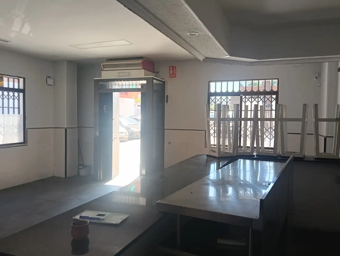 Local en venta en Plaza Francisco Vera, 3, Valdepasillas - La Paz - Huerta Rosales Local en venta en Badajoz con Aire acondicionado