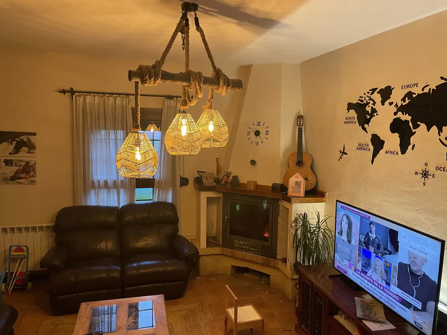 Living room of Houses for sale in Buitrago del Lozoya  with Heating, Private garden and Terrace