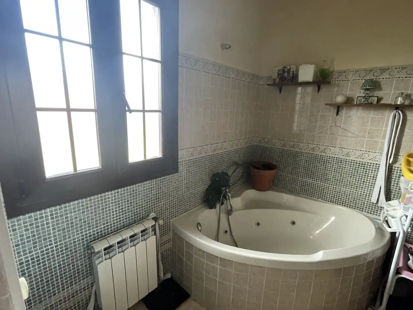 Bathroom of Houses for sale in Buitrago del Lozoya  with Heating, Private garden and Terrace