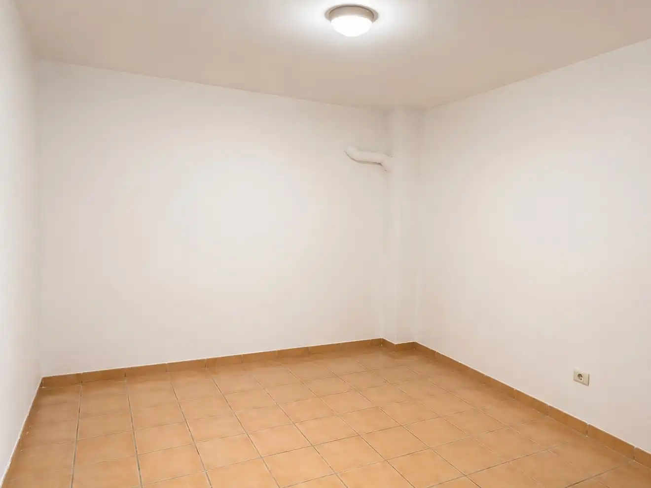 Wohnung zum Verkauf in Urbanizacion Jardines del Duque, Playa del Duque Wohnung zum Verkauf in Adeje mit Klimaanlage, Privatgarten und Terrasse