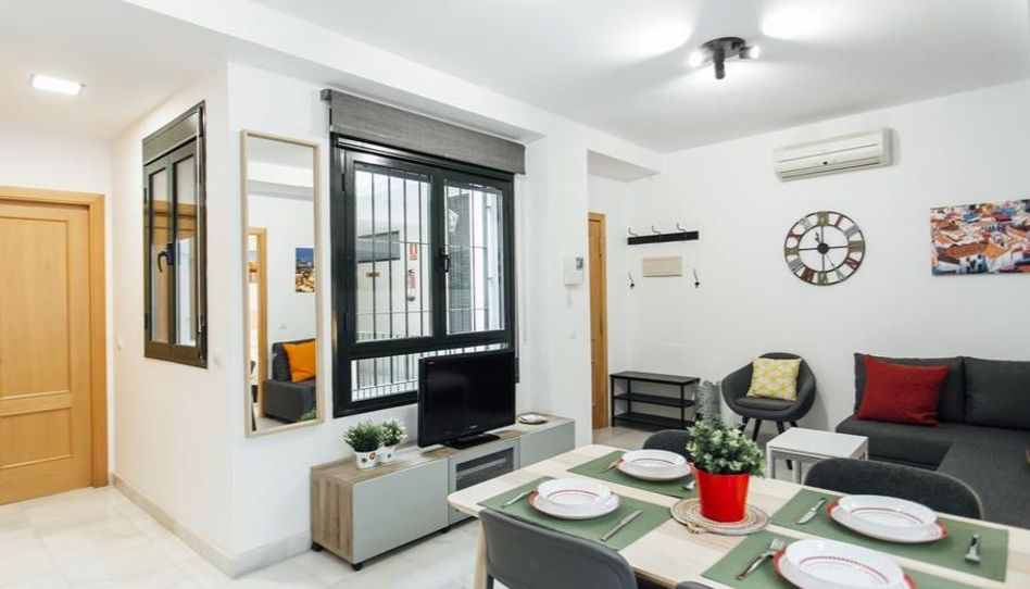 Flat for rent in Calle Morgado, 18, Feria, Sevilla Capital - image 1 Photo 1 of Flat for rent in Calle Morgado, 18, Feria, Sevilla Capital