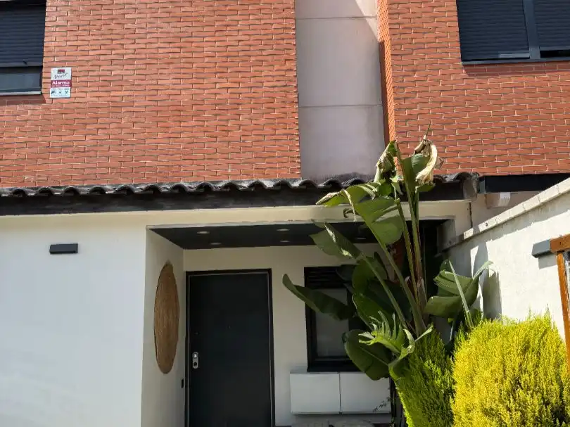 Casa o chalet en venta en Calle el Jabato, 105, Centro Vista exterior de Casa o chalet en venta en Rivas-Vaciamadrid con Aire acondicionado, Calefacción y Jardín privado