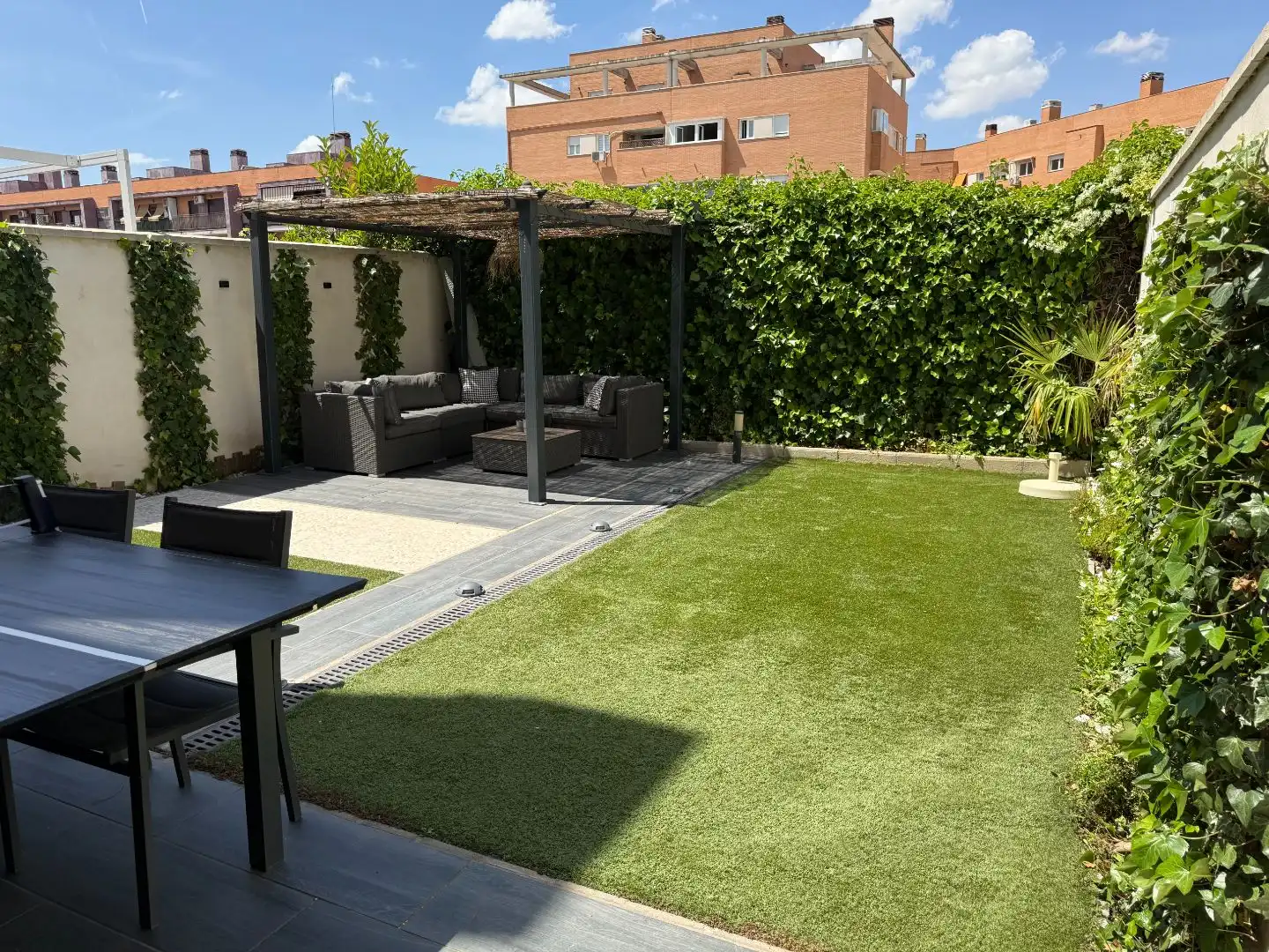 Casa o chalet en venta en Calle el Jabato, 105, Centro Terraza de Casa o chalet en venta en Rivas-Vaciamadrid con Aire acondicionado, Calefacción y Jardín privado