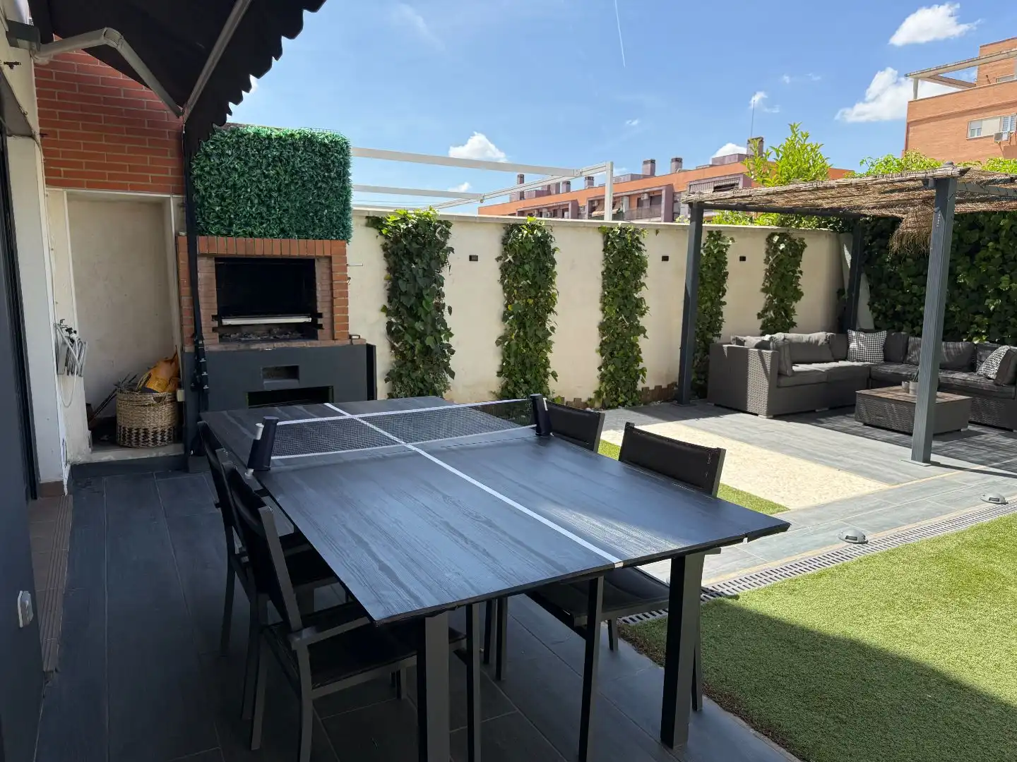 Casa o chalet en venta en Calle el Jabato, 105, Centro Terraza de Casa o chalet en venta en Rivas-Vaciamadrid con Aire acondicionado, Calefacción y Jardín privado