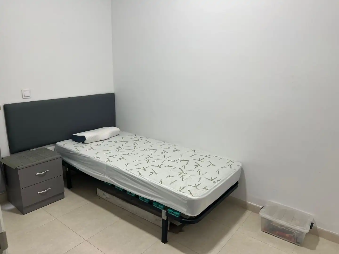 Piso de alquiler en Carrer del Sol, 25, Remolins - Sant Jaume Habitación de Piso de alquiler en Tortosa