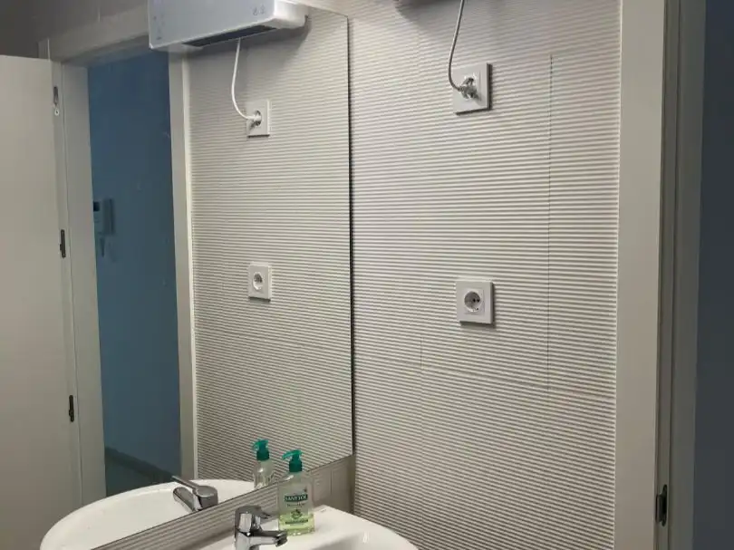 Piso de alquiler en Carrer del Sol, 25, Remolins - Sant Jaume Baño de Piso de alquiler en Tortosa