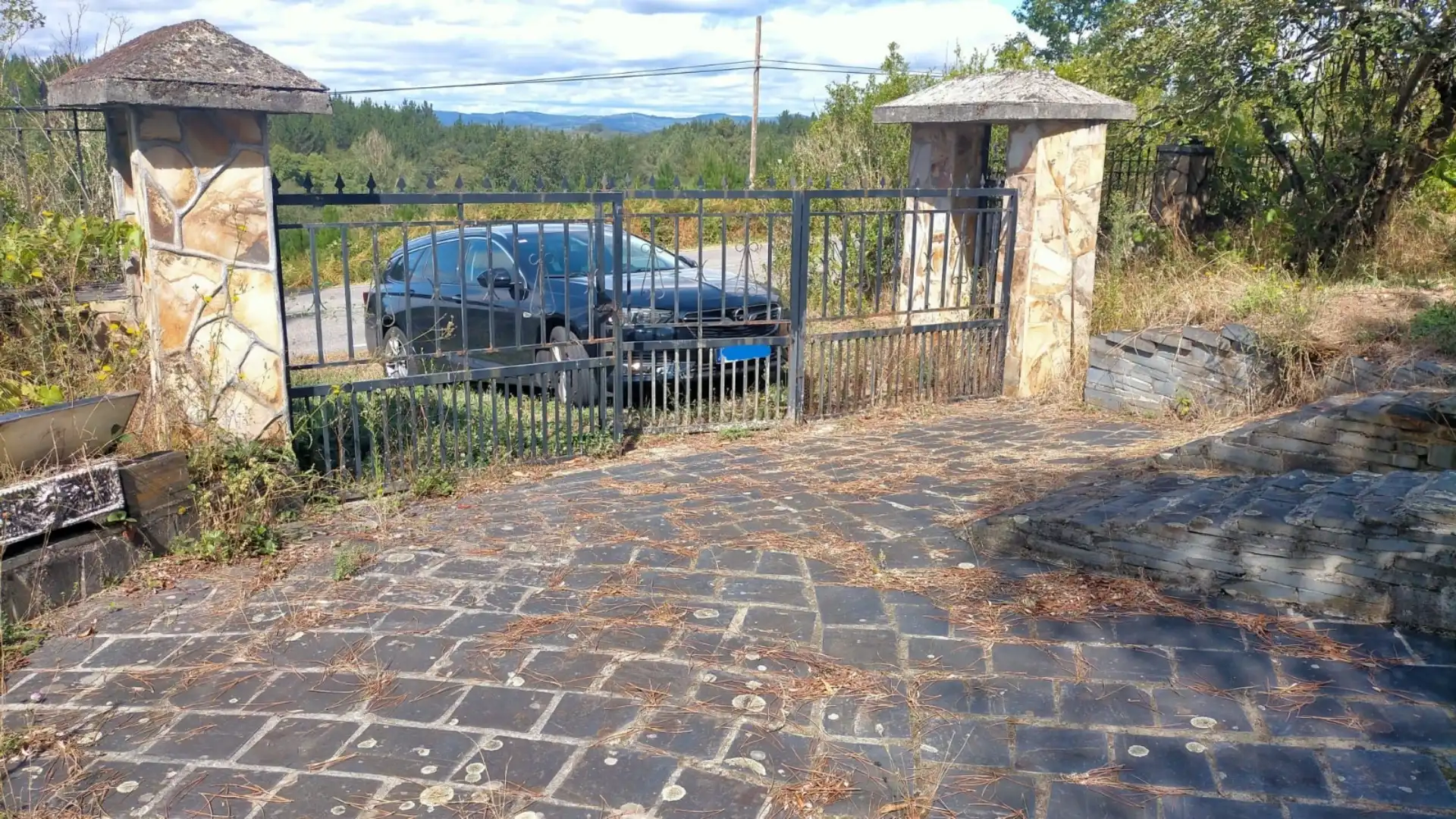 Parking of Houses for sale in A Pobra do Brollón   with Heating, Private garden and Terrace