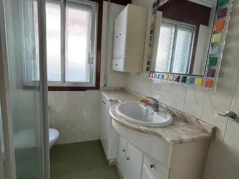 Bathroom of Flat for sale in Melide  with Balcony