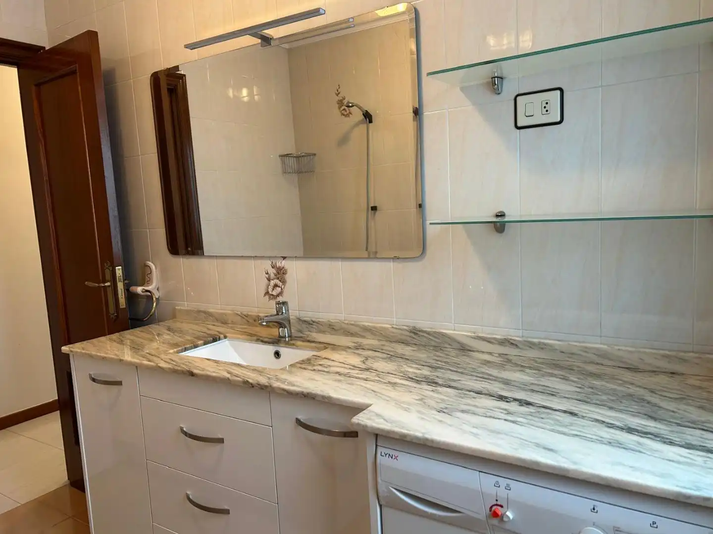 Bathroom of Flat for sale in Melide  with Balcony