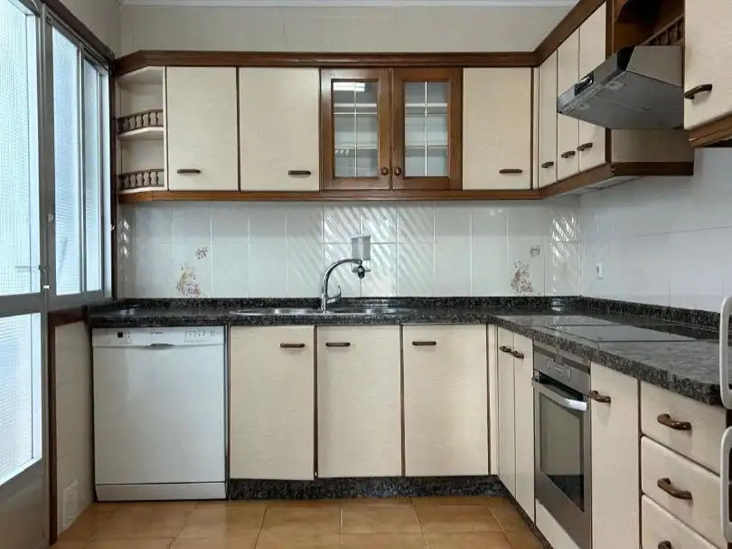 Kitchen of Flat for sale in Melide  with Balcony