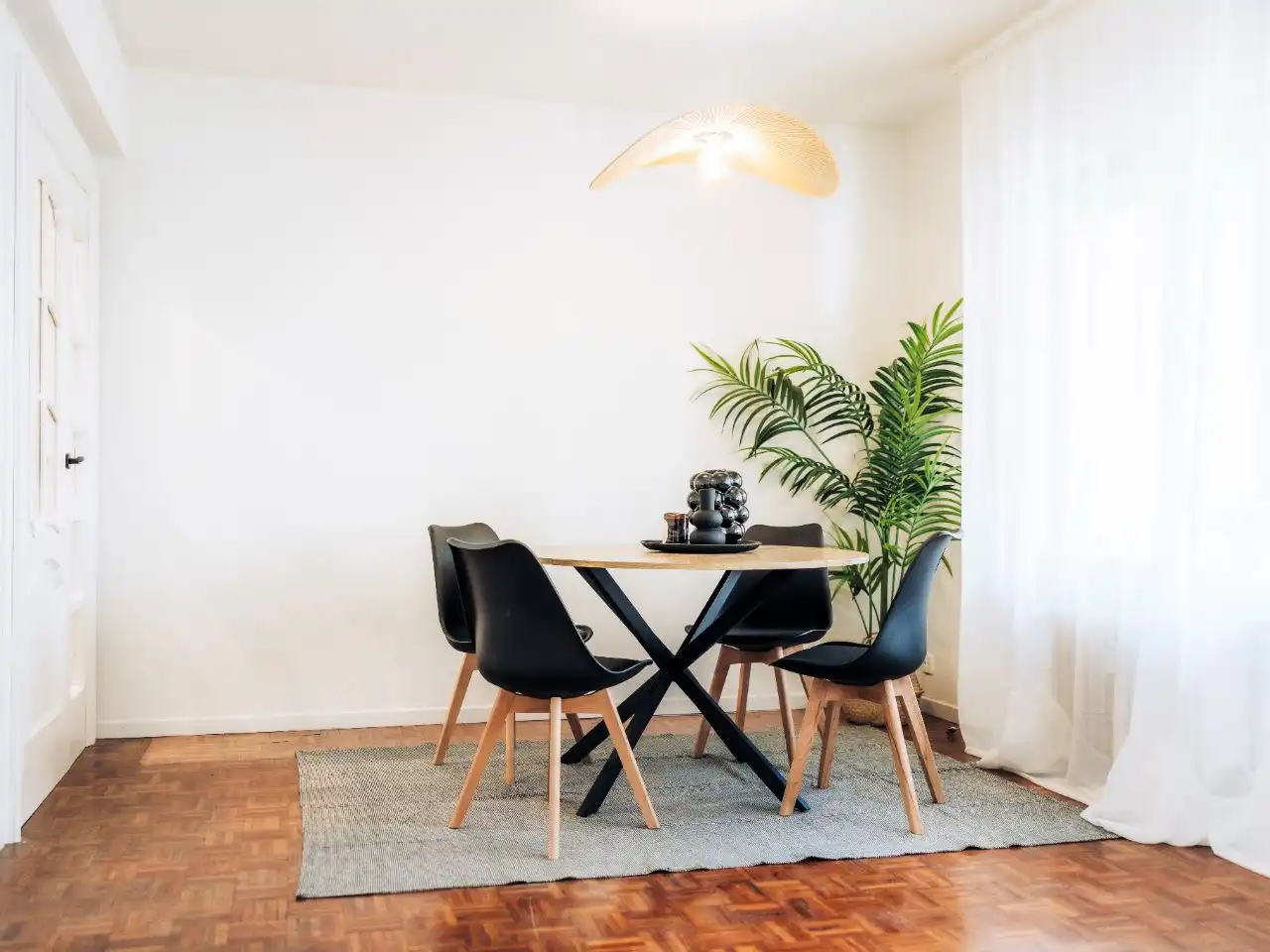 Flat for sale in Calle de Iturrama, 10, Iturrama Dining room of Flat for sale in Pamplona / Iruña with Heating, Terrace and Community parking
