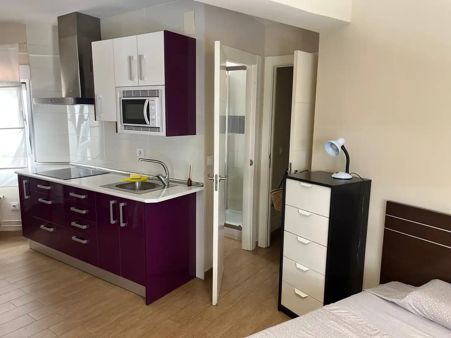 Cuina de Loft de lloguer en Cuenca amb Calefacció i Moblat