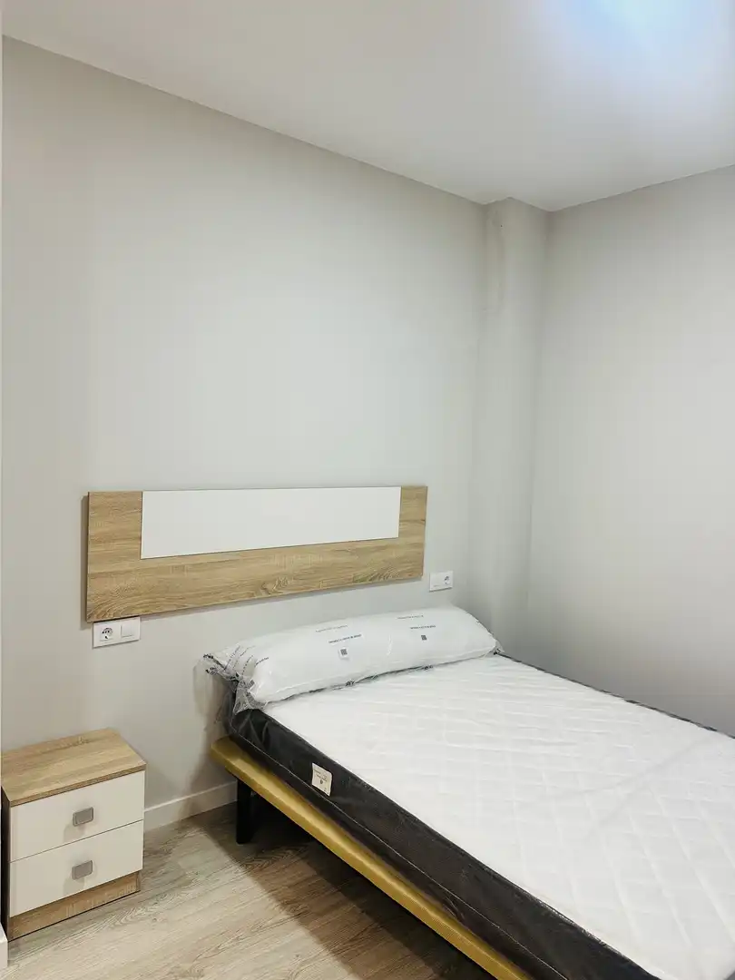 Flat for rent in Calle Panamá, 17, Almendralejo Bedroom of Flat for rent in Almendralejo with Air Conditioner, Heating and Parquet flooring