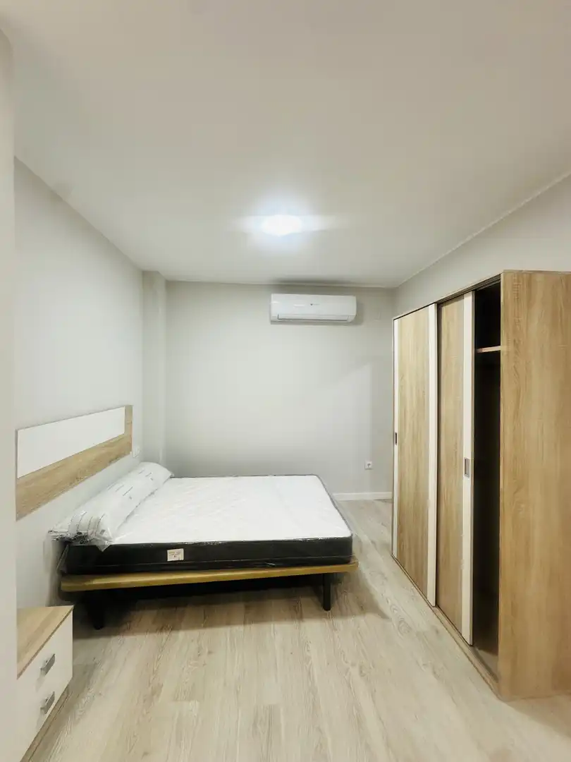 Flat for rent in Calle Panamá, 17, Almendralejo Bedroom of Flat for rent in Almendralejo with Air Conditioner, Heating and Parquet flooring