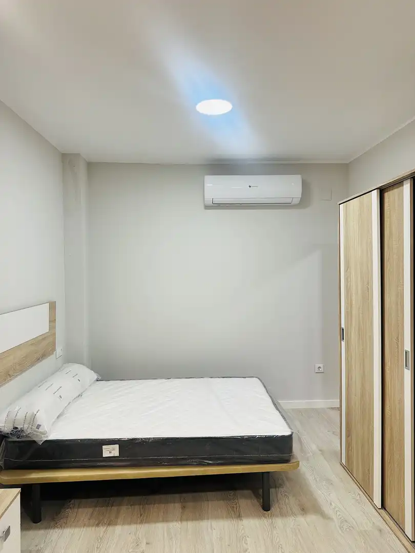Flat for rent in Calle Panamá, 17, Almendralejo Bedroom of Flat for rent in Almendralejo with Air Conditioner, Heating and Parquet flooring