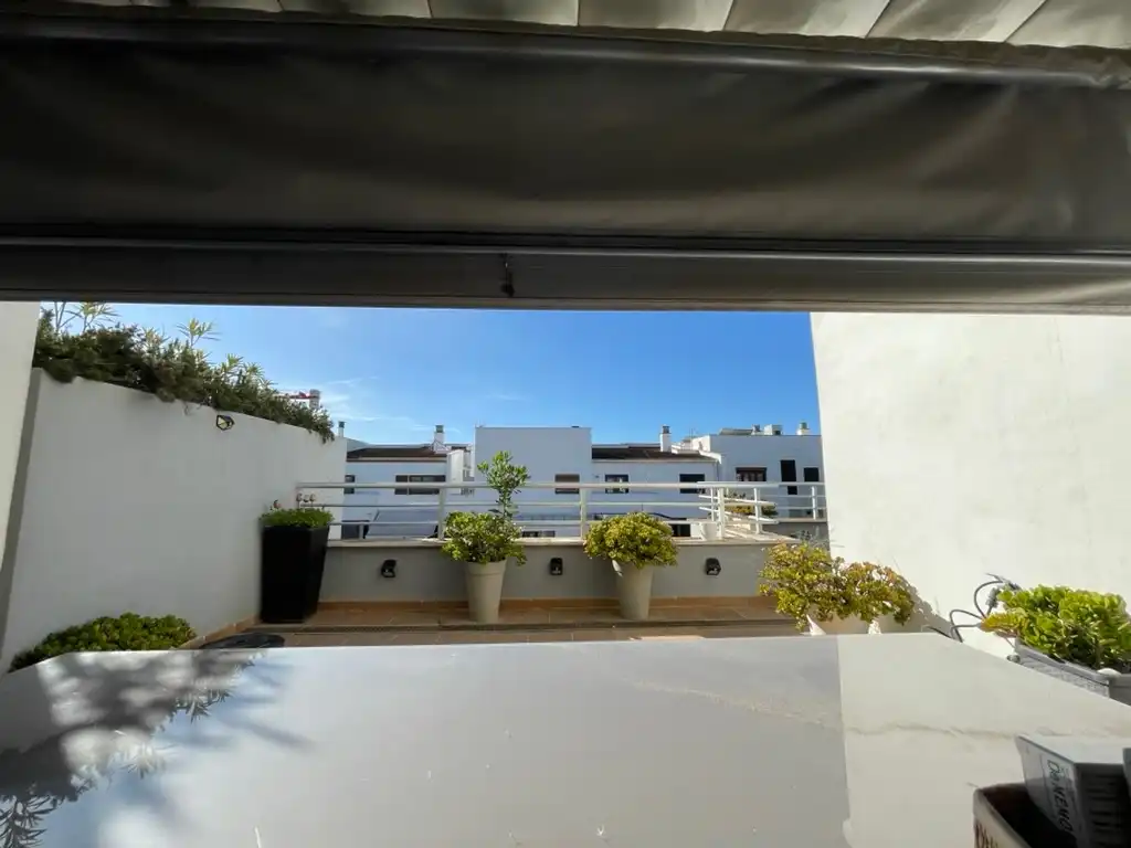 Maisonette zum Verkauf in Les Maravelles Terrasse von Maisonette zum Verkauf in Palma de Mallorca mit Klimaanlage, Terrasse und Balkon