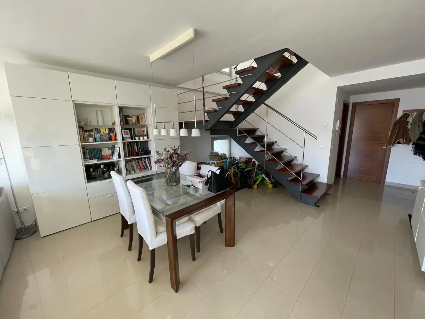 Maisonette zum Verkauf in Les Maravelles Esszimmer von Maisonette zum Verkauf in Palma de Mallorca mit Klimaanlage, Terrasse und Balkon