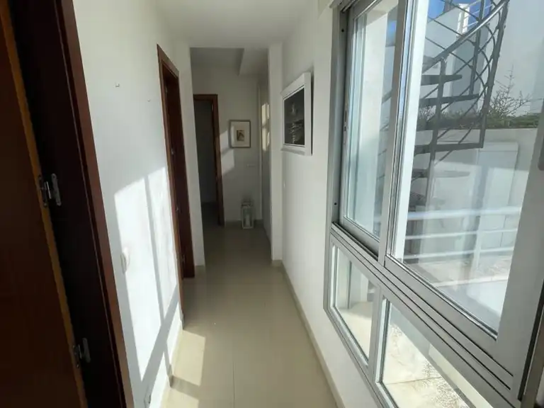Maisonette zum Verkauf in Les Maravelles Maisonette zum Verkauf in Palma de Mallorca mit Klimaanlage, Terrasse und Balkon