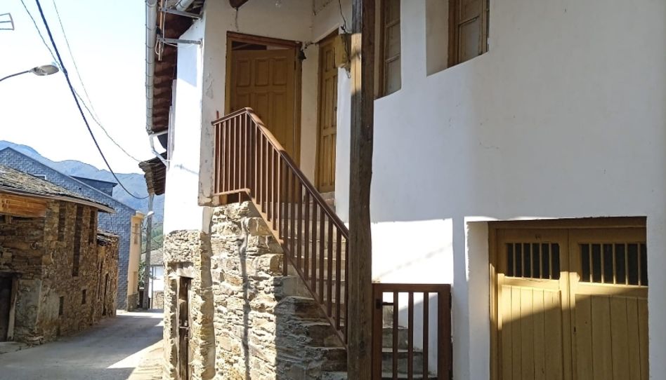 Einfamilien-Reihenhaus zum Verkauf in Barrio Coiña, 37a, Oencia, León - Bild 1 Foto 1 von Einfamilien-Reihenhaus zum Verkauf in Barrio Coiña, 37a, Oencia, León