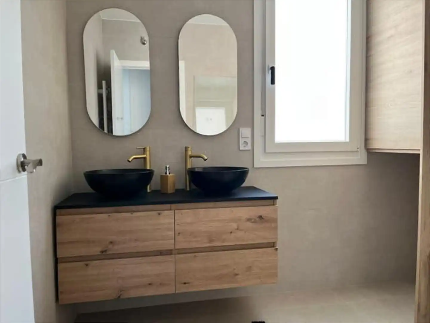 Bathroom of Flat for sale in  Logroño
