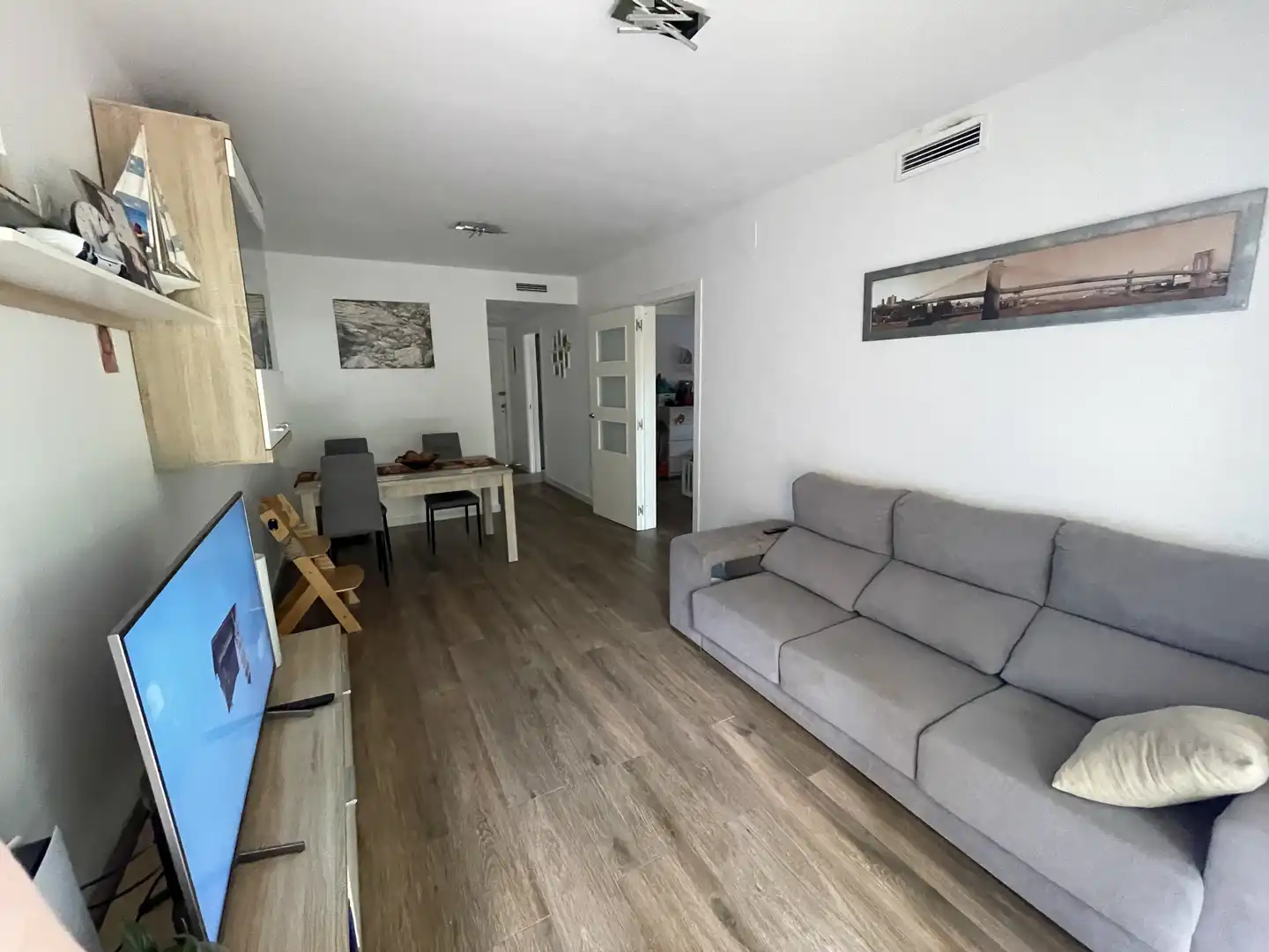 Wohnung zum Verkauf in Carrer del Joncar, 18, Prat de Vilanova Wohnzimmer von Wohnung zum Verkauf in Vilanova i la Geltrú mit Klimaanlage und Terrasse