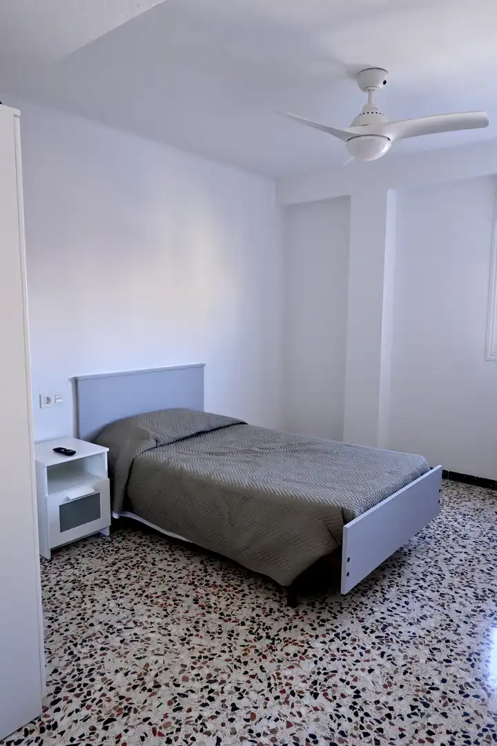 Bedroom of Flat for share in Almería  with Air Conditioner and Furnished