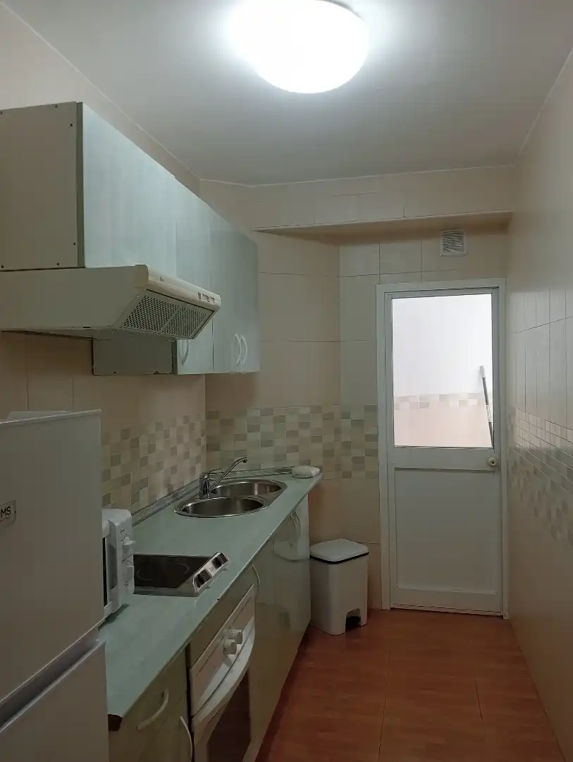 Cocina de Piso de alquiler en Córdoba con Aire acondicionado, Amueblado y Horno