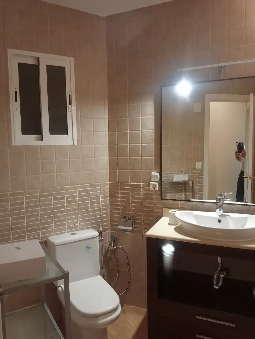 Baño de Piso de alquiler en Córdoba con Aire acondicionado, Amueblado y Horno