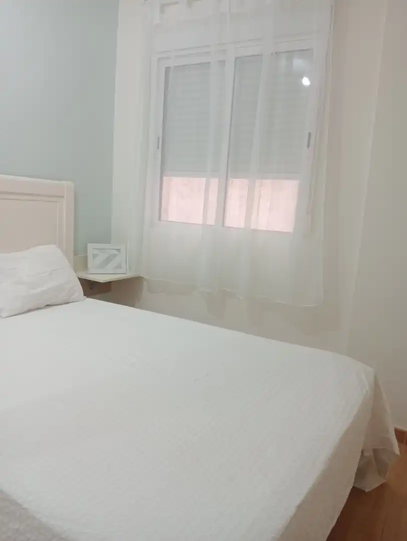 Habitación de Piso de alquiler en Córdoba con Aire acondicionado, Amueblado y Horno