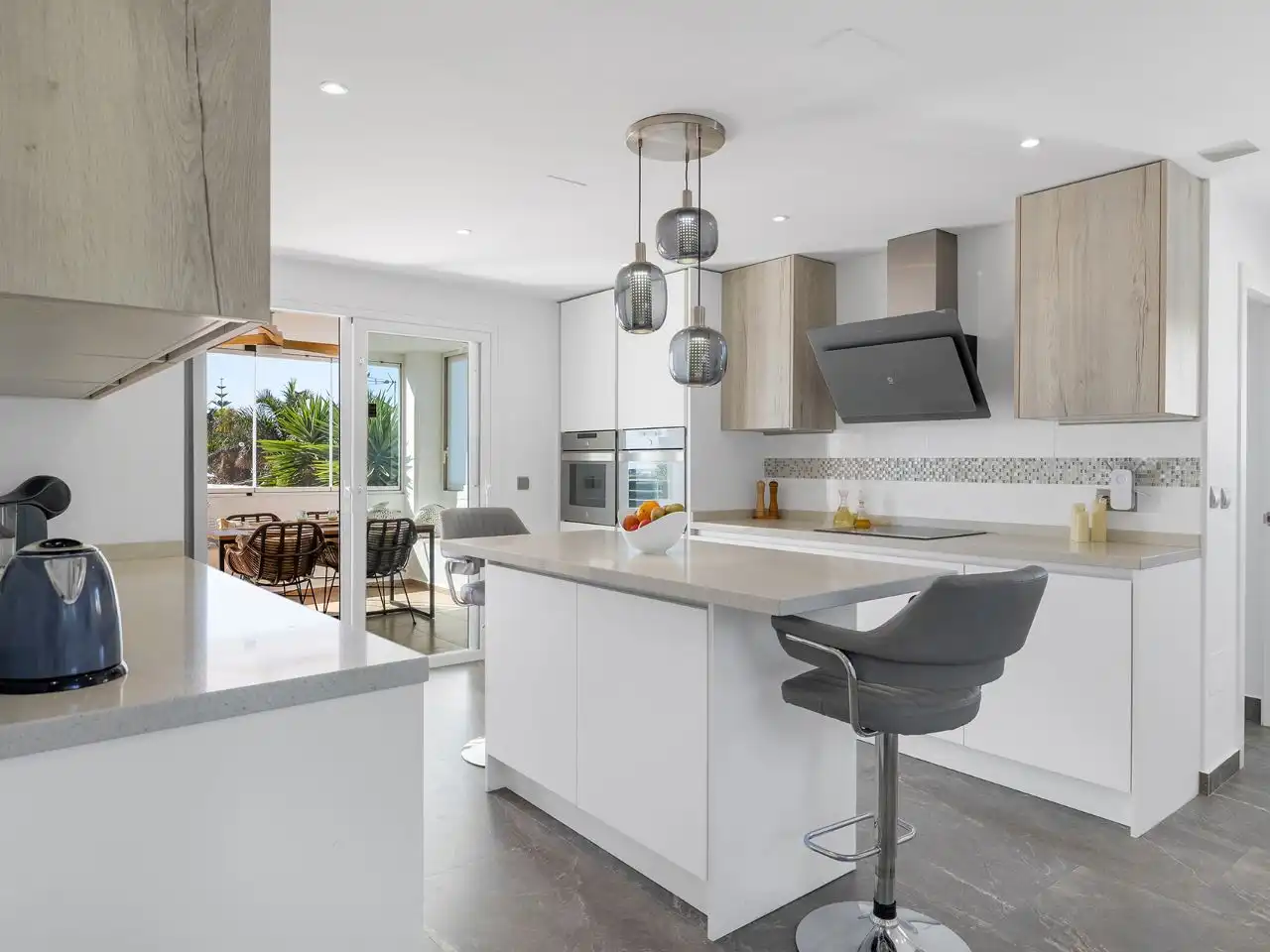 Country homes for sale in Guadalobón Kitchen of Country homes for sale in Estepona with Air Conditioner, Heating and Private garden