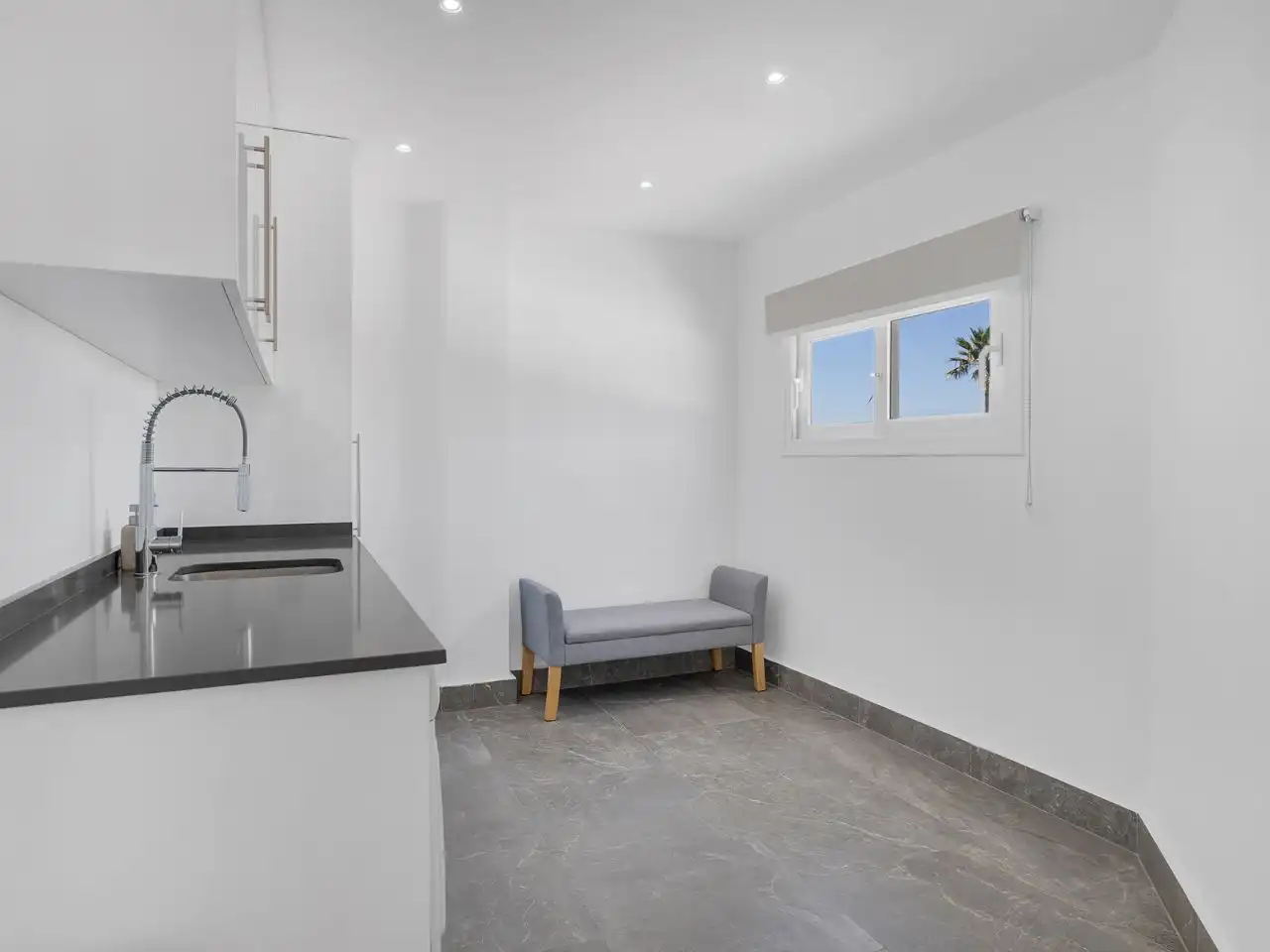 Country homes for sale in Guadalobón Kitchen of Country homes for sale in Estepona with Air Conditioner, Heating and Private garden
